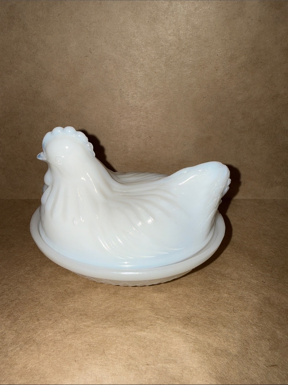 Antique Hazel Atlas Opalescent Hen on Nest